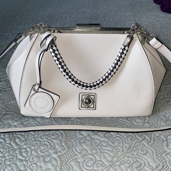 Catherine Malandrino 3D Floral Annabelle Frame Satchel w/dust bag - Picture 2 of 16